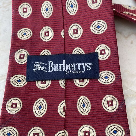 Authentic Burberrys of London 100% Silk Tie - Picture 5 of 8